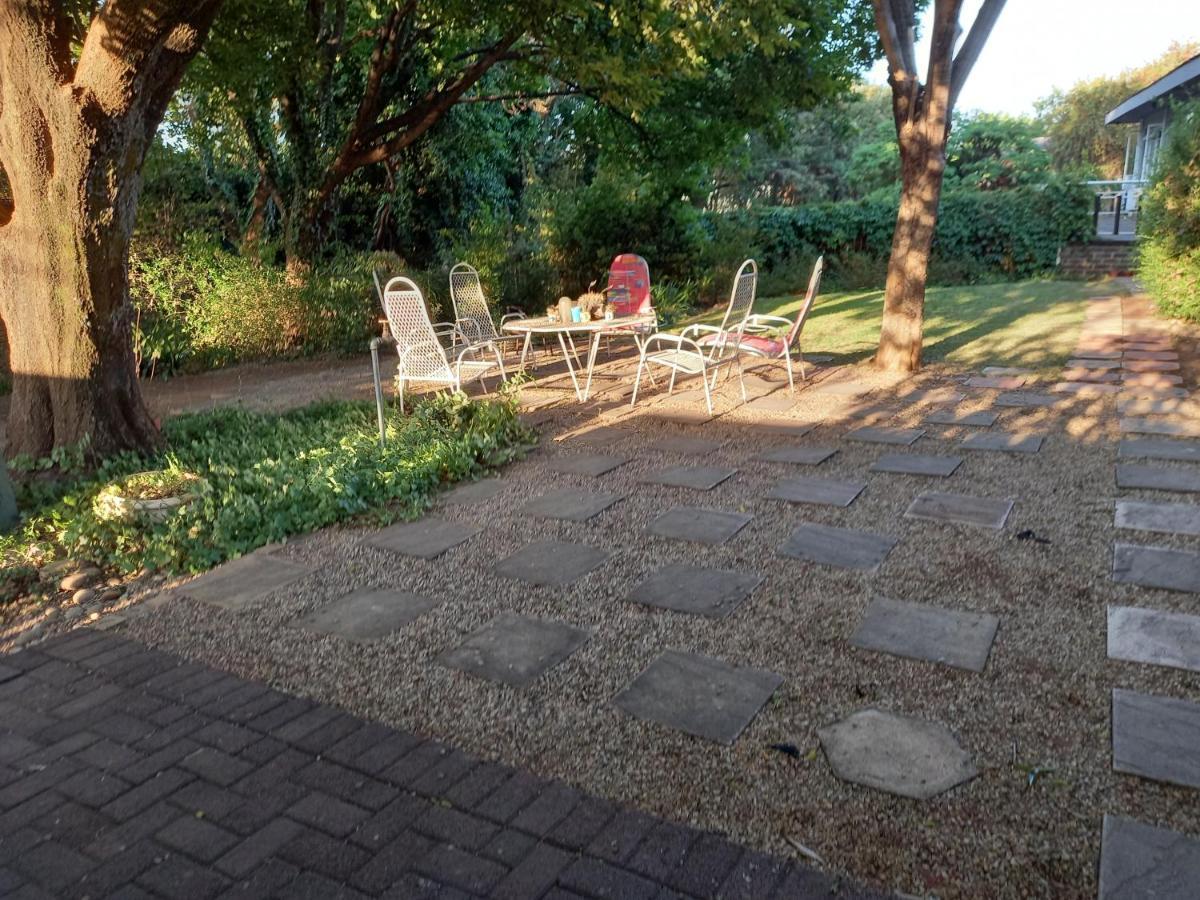 Credo Guest House Bloemfontein Eksteriør billede