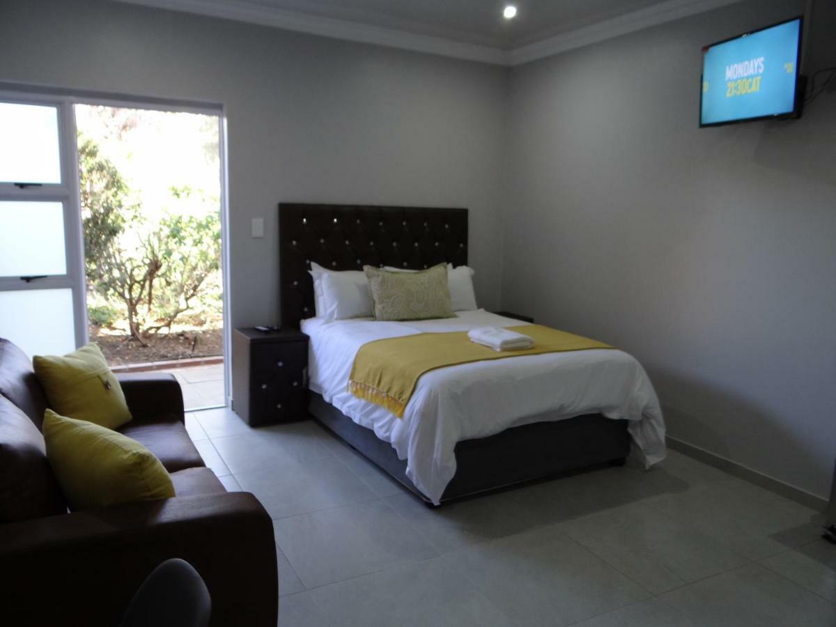 Credo Guest House Bloemfontein Eksteriør billede