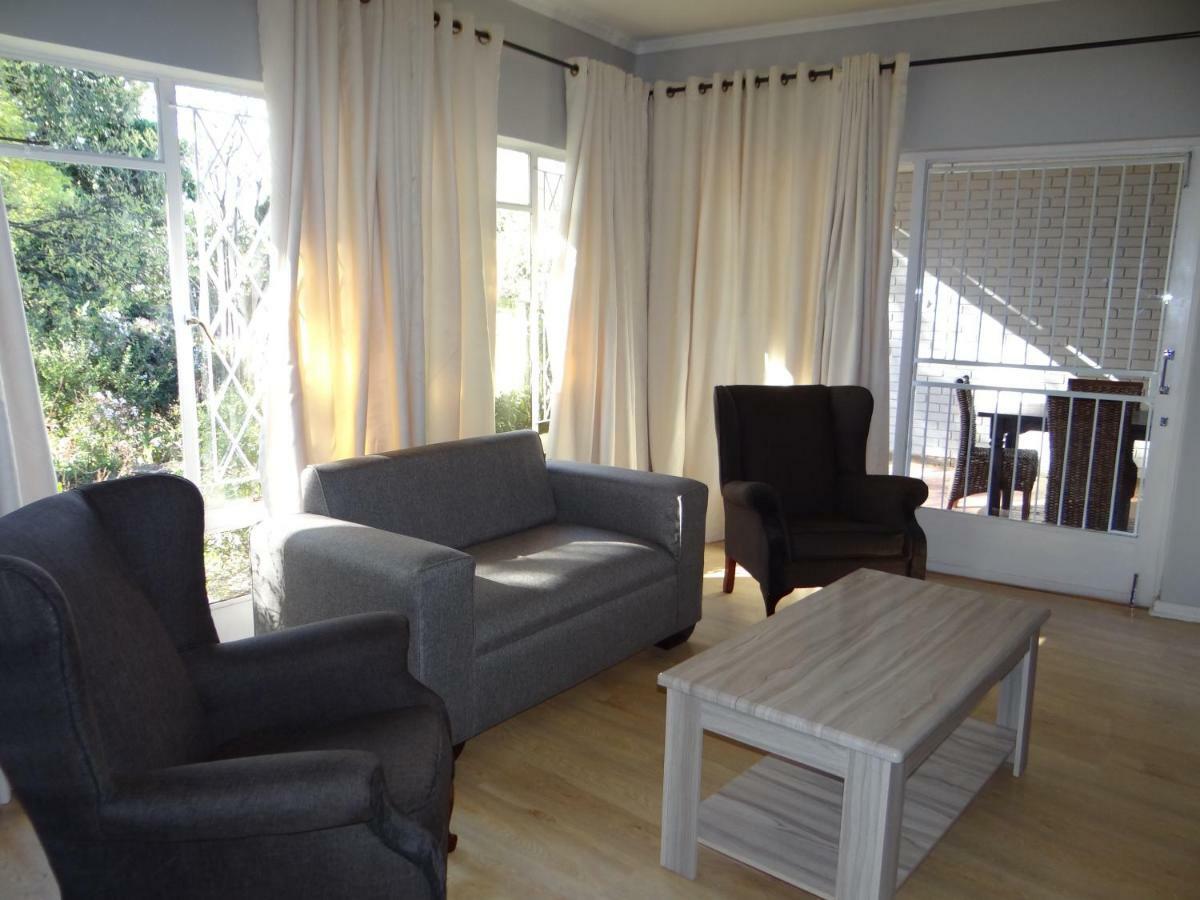 Credo Guest House Bloemfontein Eksteriør billede