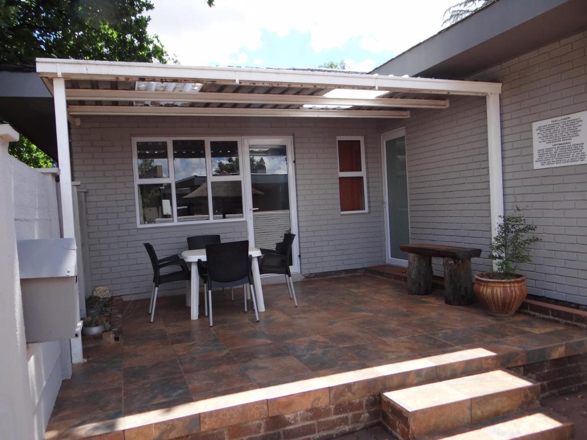 Credo Guest House Bloemfontein Eksteriør billede